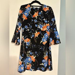 Lulus quarter length flare sleeve mini dress, size M